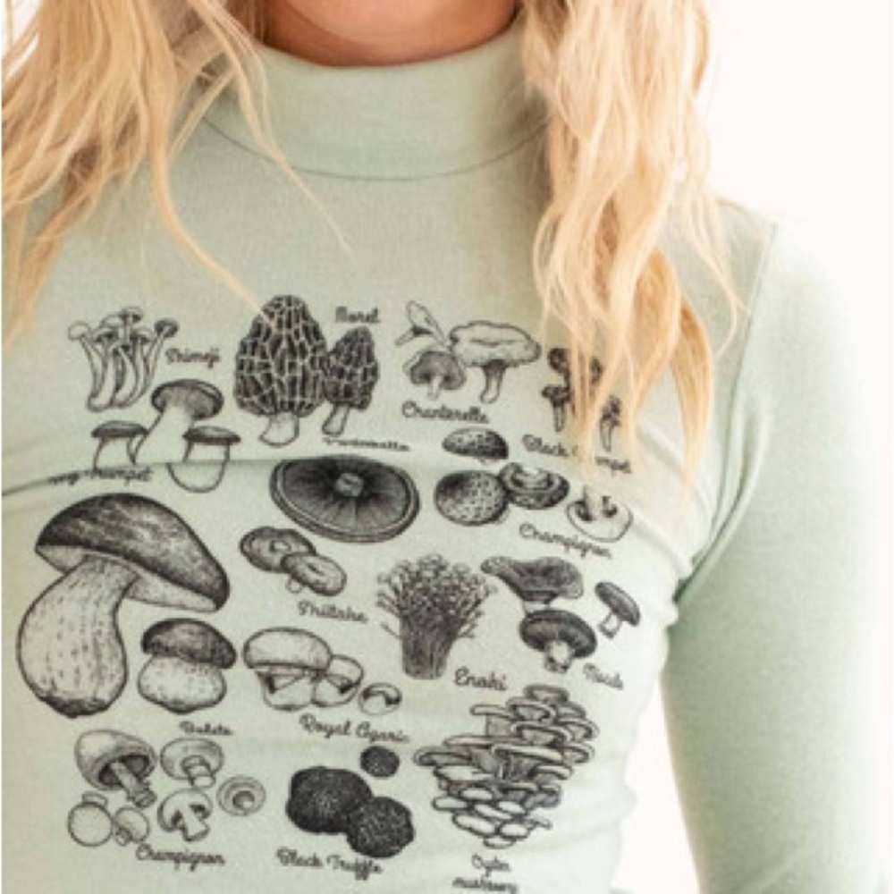 Rock Rose‎ Couture Mushroom Graphic Mock Neck Sweater Size Large Green Fairycore